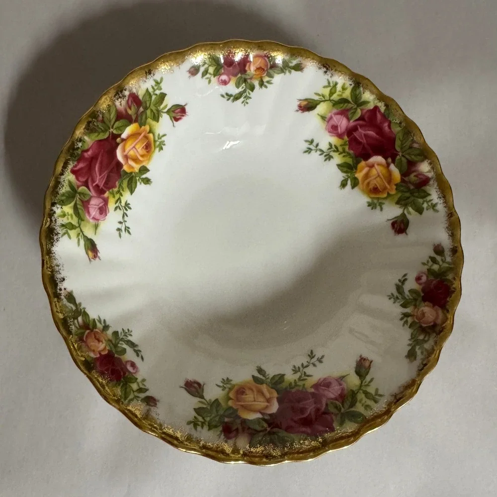 Royal Albert Old Country Roses CEREAL Bowl Bone China England Gold Trim 6